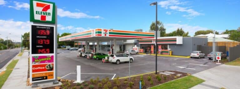 Does 711 Take Apple Pay? Payment Policy In-Store & at the Pump