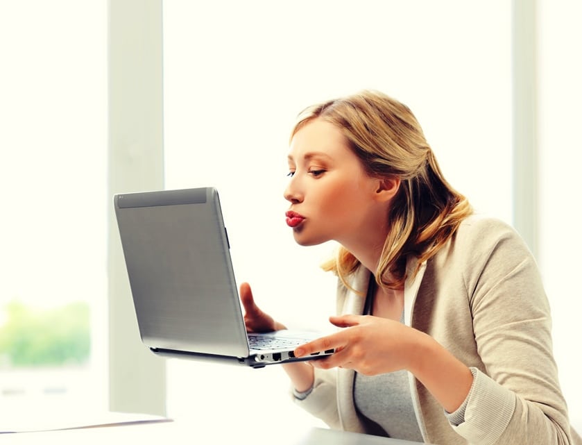 Get paid to be an invisible online girlfriend jobs